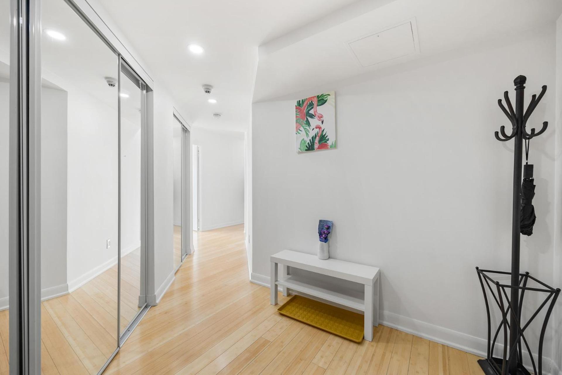 טורונטו Modern 2-Bedroom Condo W Floor To Ceiling Windows מראה חיצוני תמונה